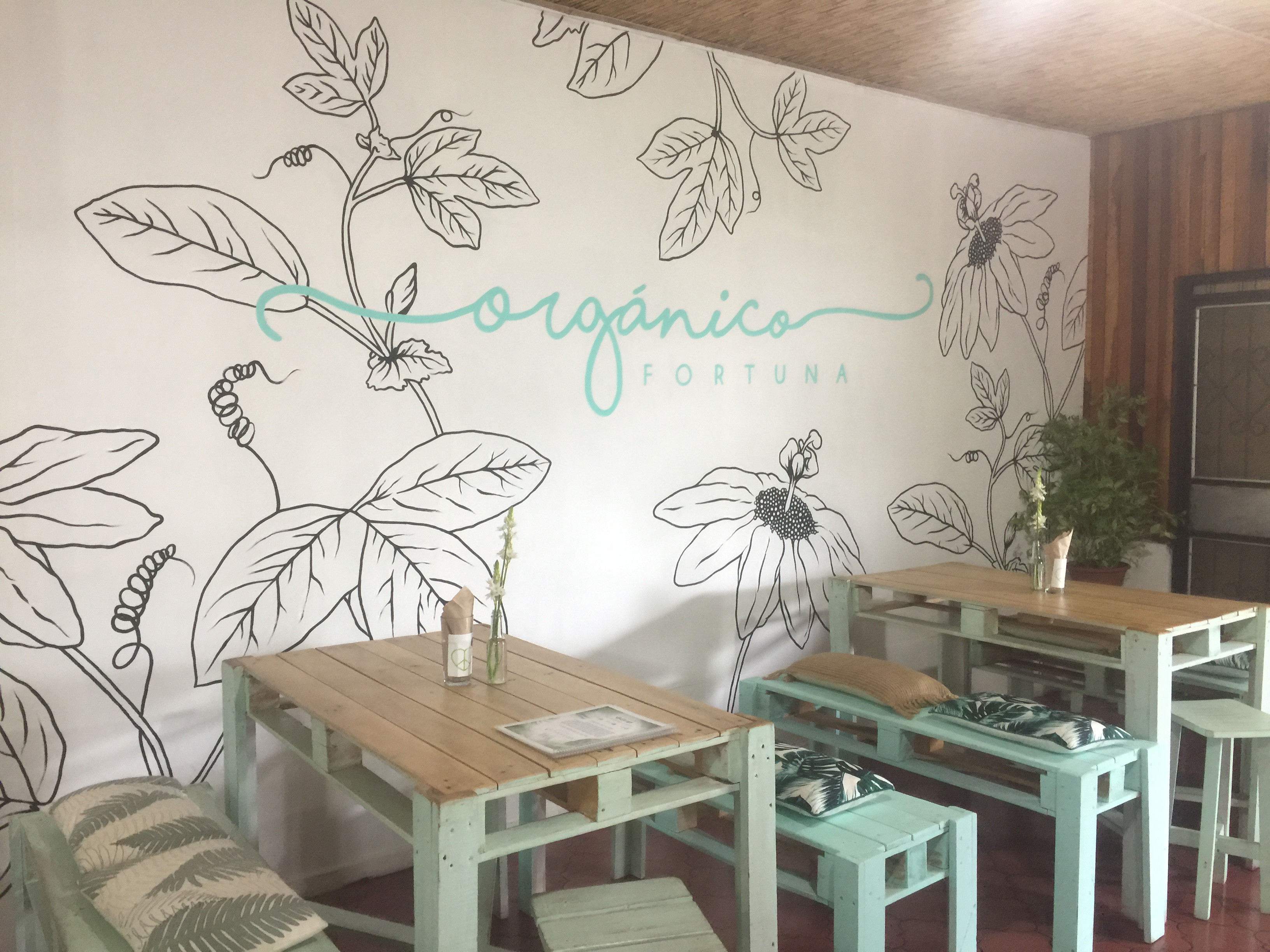 B543F499-FBD6-42B7-8FA6-B7D0EE2B76E5